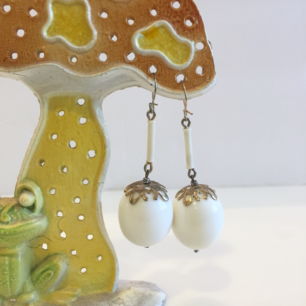 Vintage Mid Century Modern White Dangle Earrings